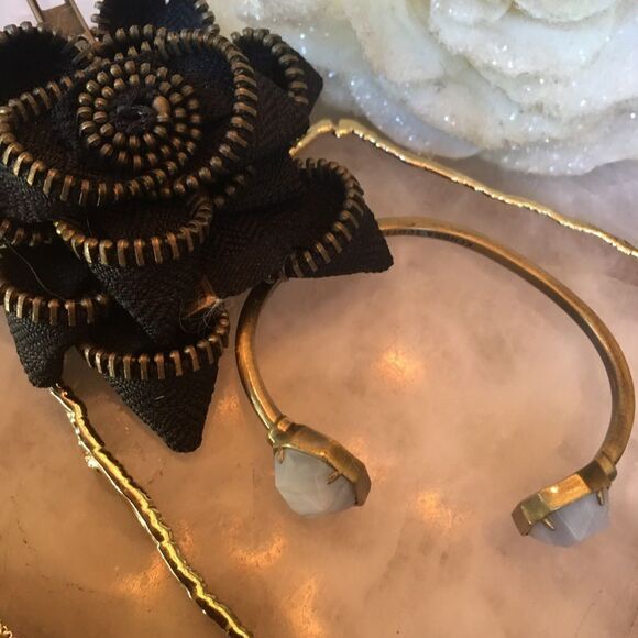 KENDRA SCOTT Bracelet!  - Picture 2 of 16